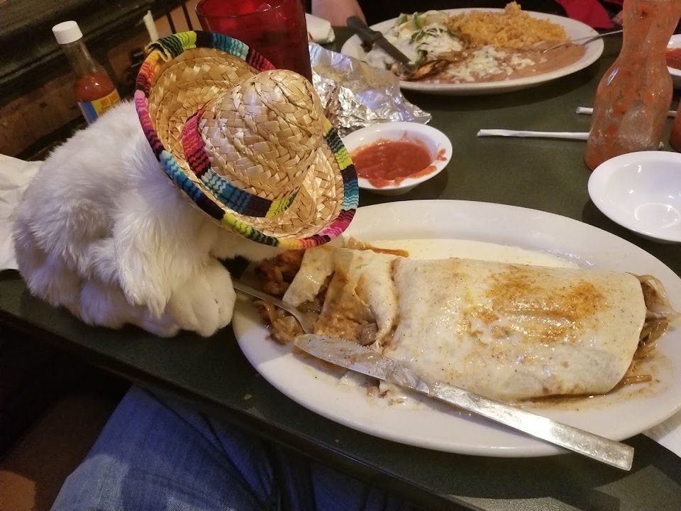 Menu page with bowls, nachos, and burritos