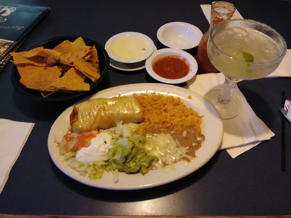 Menu page with bowls, nachos, and burritos